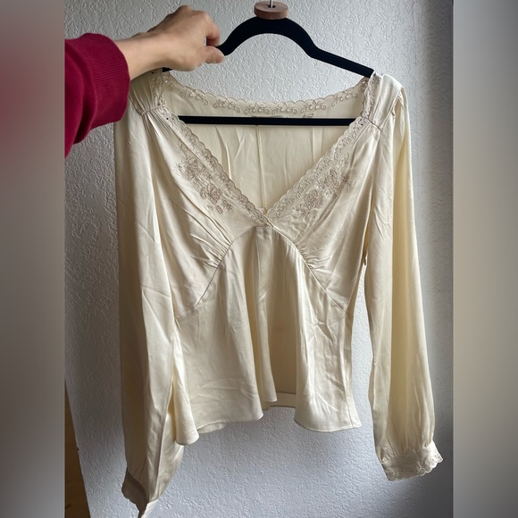 Doen Heirloom Freyda Silk Top - Picture 2 of 8